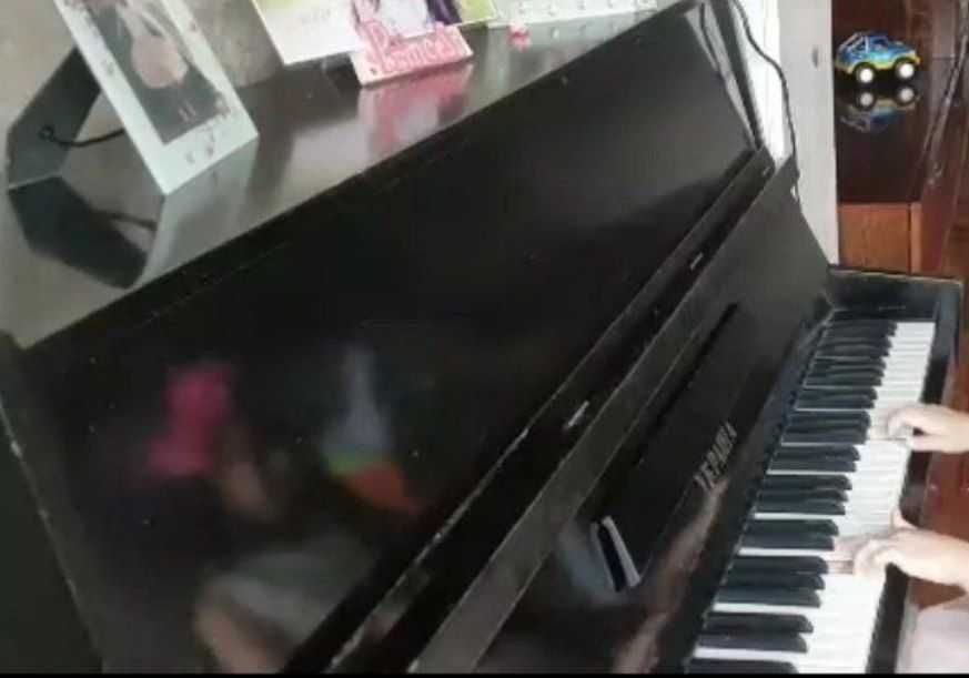 SROCHNO Piano sotiladi