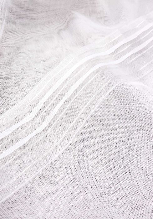 Тюль сетка с вышивкой и стразами