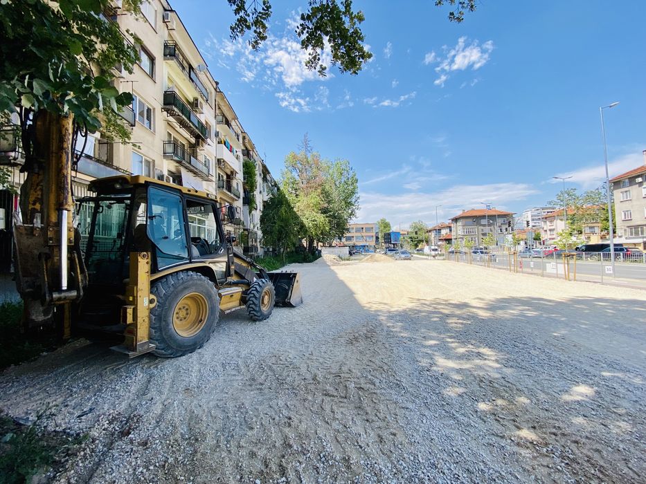 Услуги с комбиниран багер за Пловдив и региона!