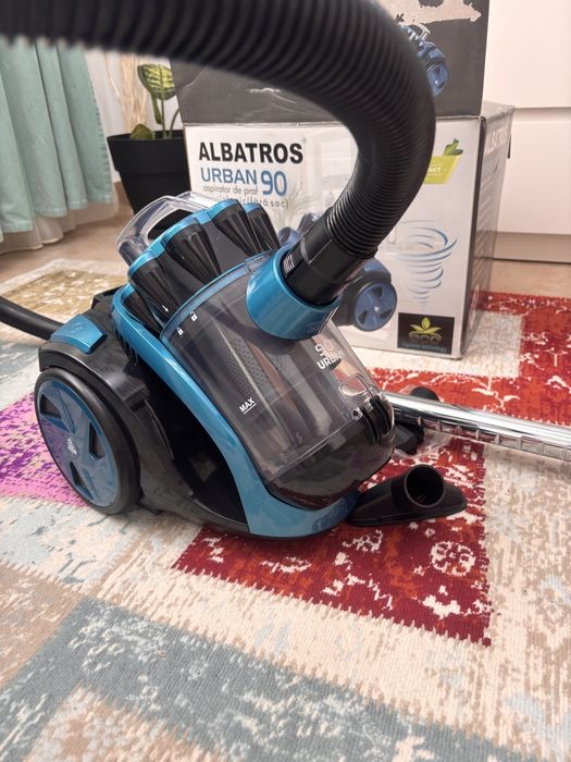 Aspirator Albatros fara sac.