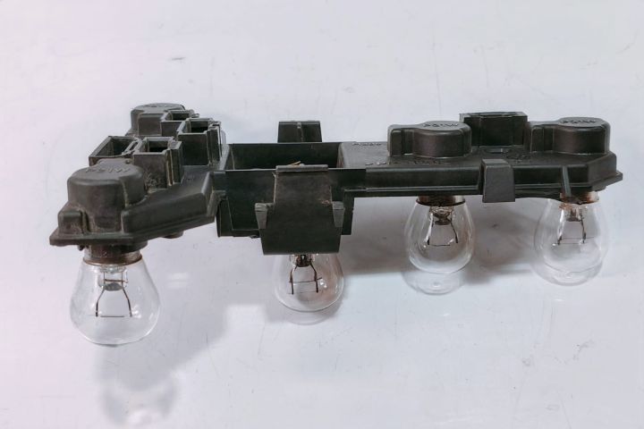 Soclu Stop Dreapta 1J6945257 Volkswagen VW Golf a 4-a generatie