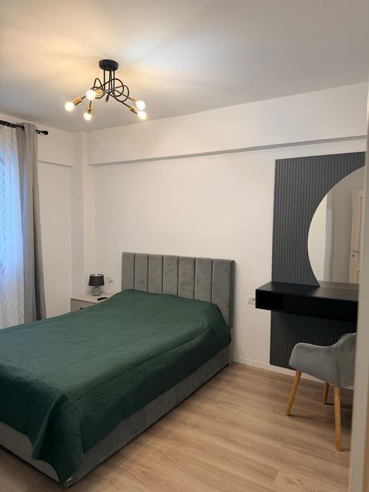 Apartament 4 camere ESQ 2 Village