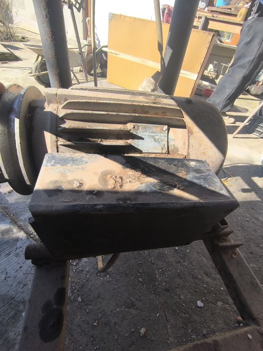 Vând abric+Circular