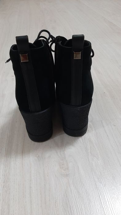 Ботинки зимние замша