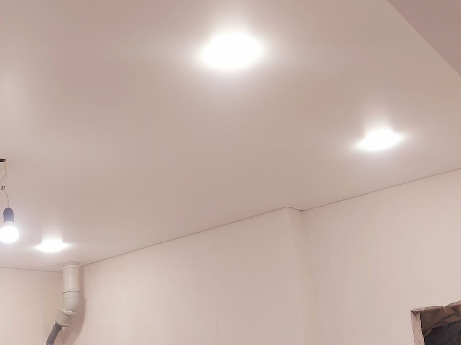 Натяжные потолки