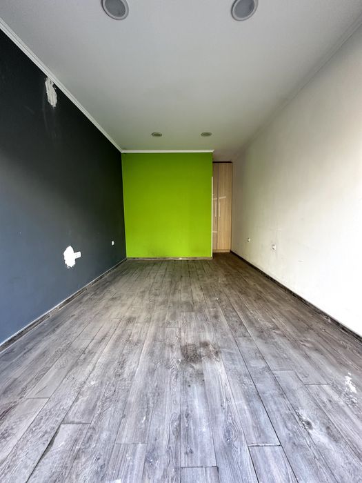 Дава се под наем Гараж / Паркомясто в Варна, Колхозен пазар - 19 кв.м за 153 € - Снимка #3