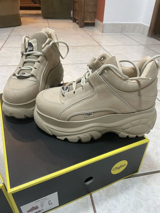 Sneakersi talpa groasa piele 100%,taupe deschis,Buffalo,39,noi