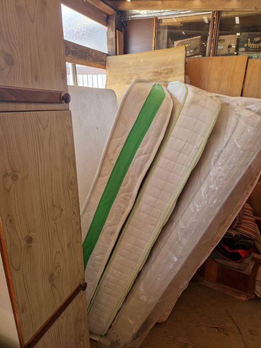 Vând saltele second