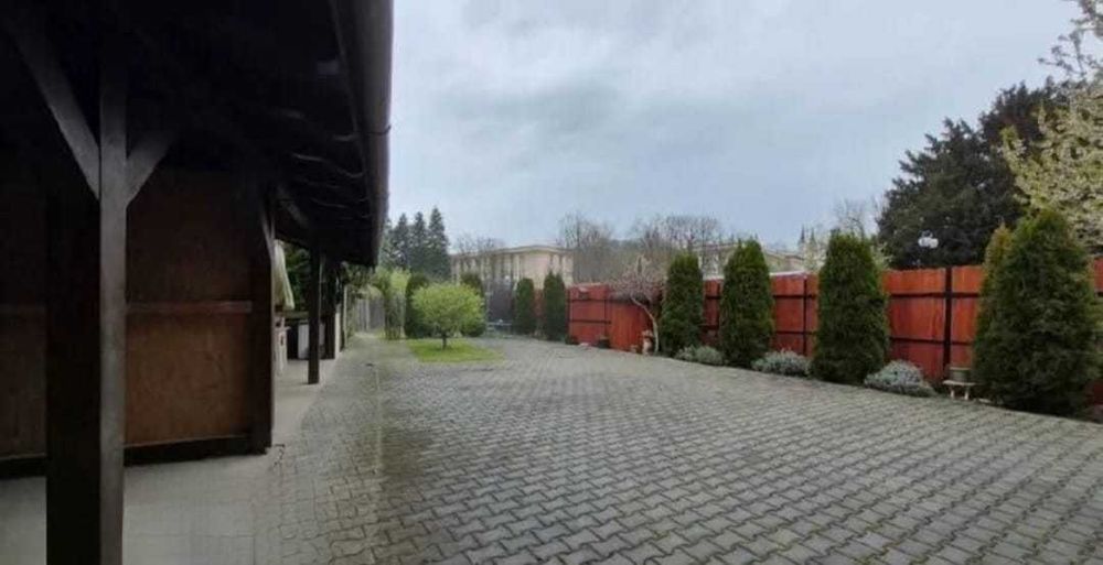 Casa de vânzare în Lipova – 3 dormitoare + curte mare – €115,000