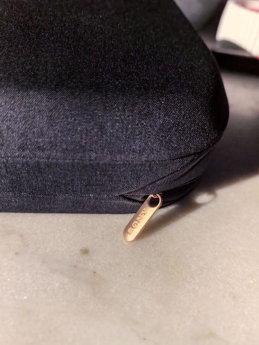 Кутия за слушалки Sony