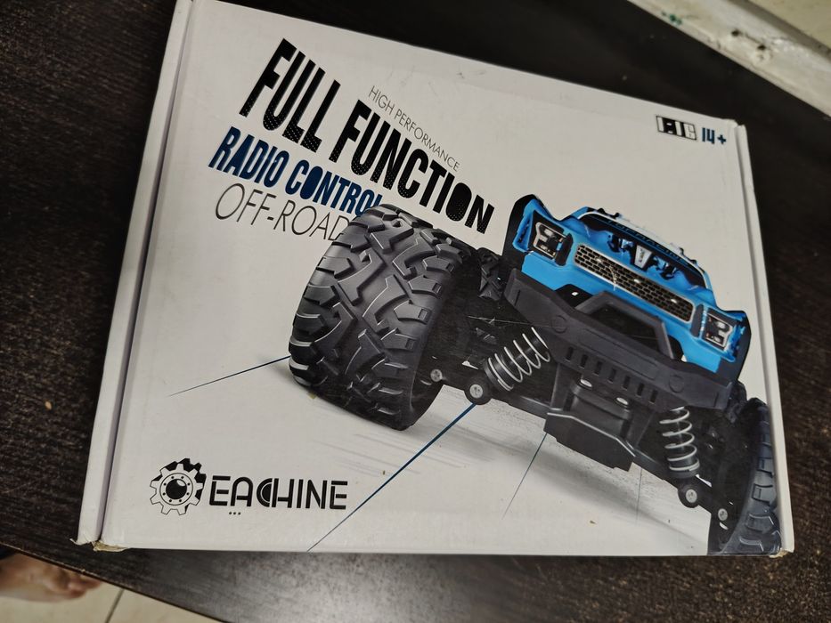 Masinuta cu telecomanda