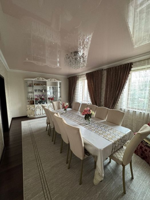 Жер уй сатылады.