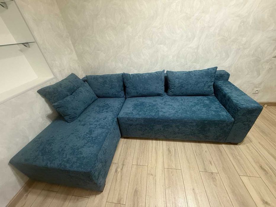 Продаю угловой диван в отличном состоянии