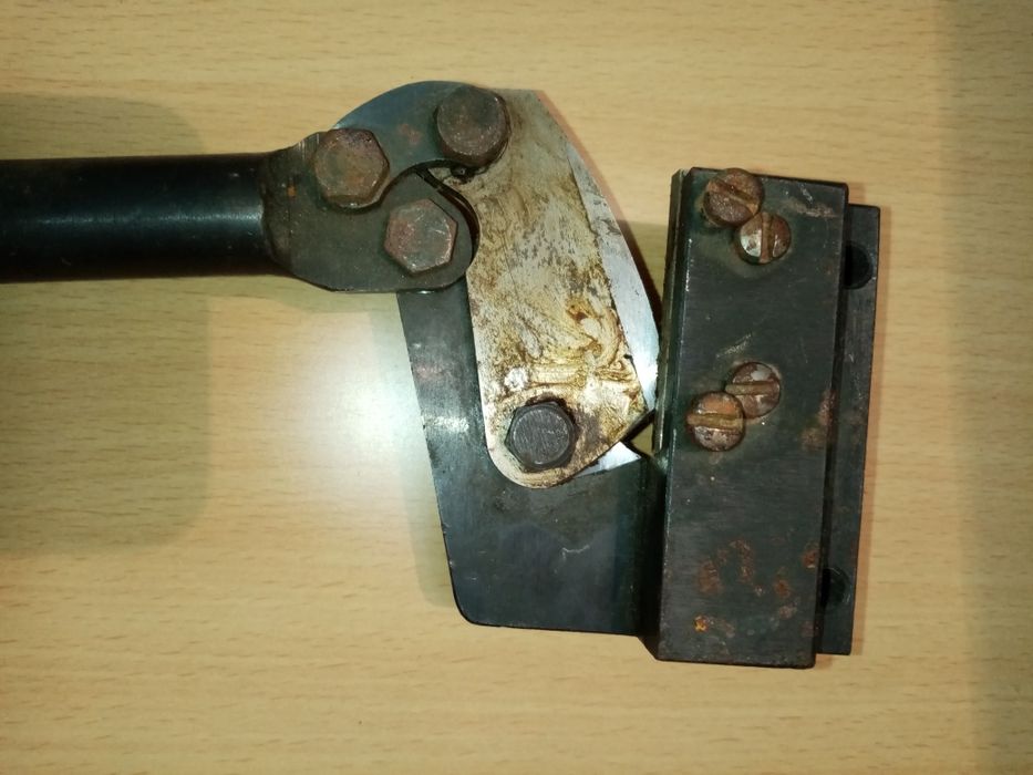 Продам рычажные ножницы!