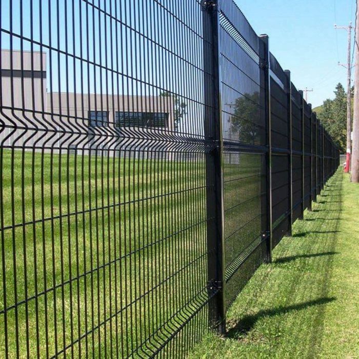 Garduri și porți din plasă bordurată plasa anplatita