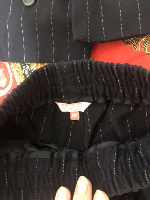 Продам школьную форму для девочек