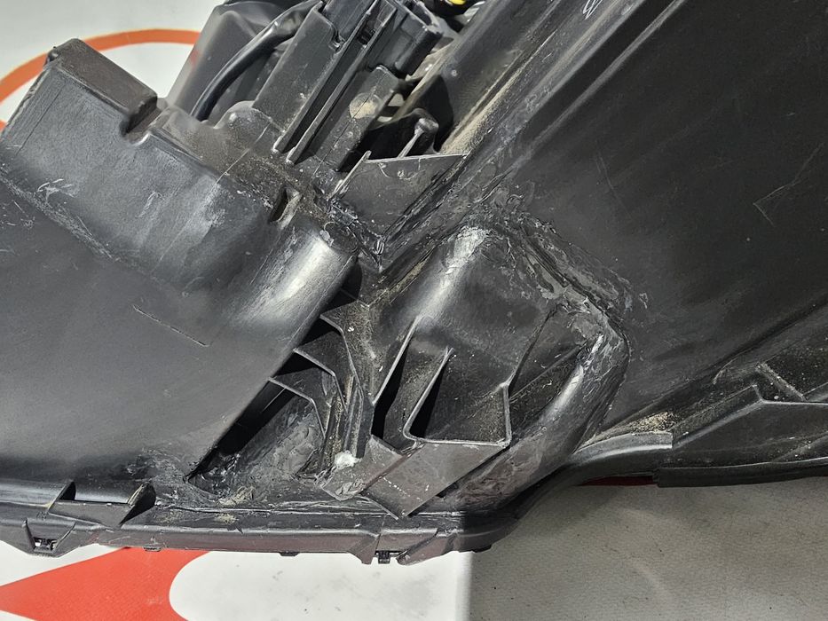 Far dreapta led Nissan Qashqai J12 dupa 2020 cod 100-8D02G