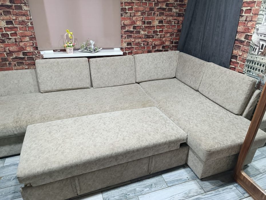 Мебель . Продам диван угловой