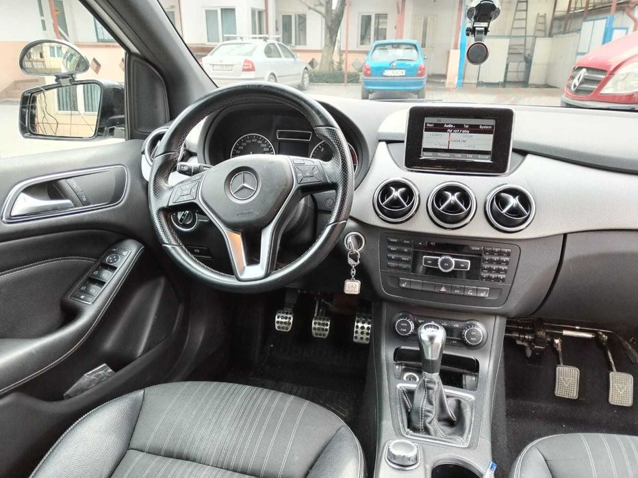 MERCEDES-BENZ B-Class 2013 — imagine 4