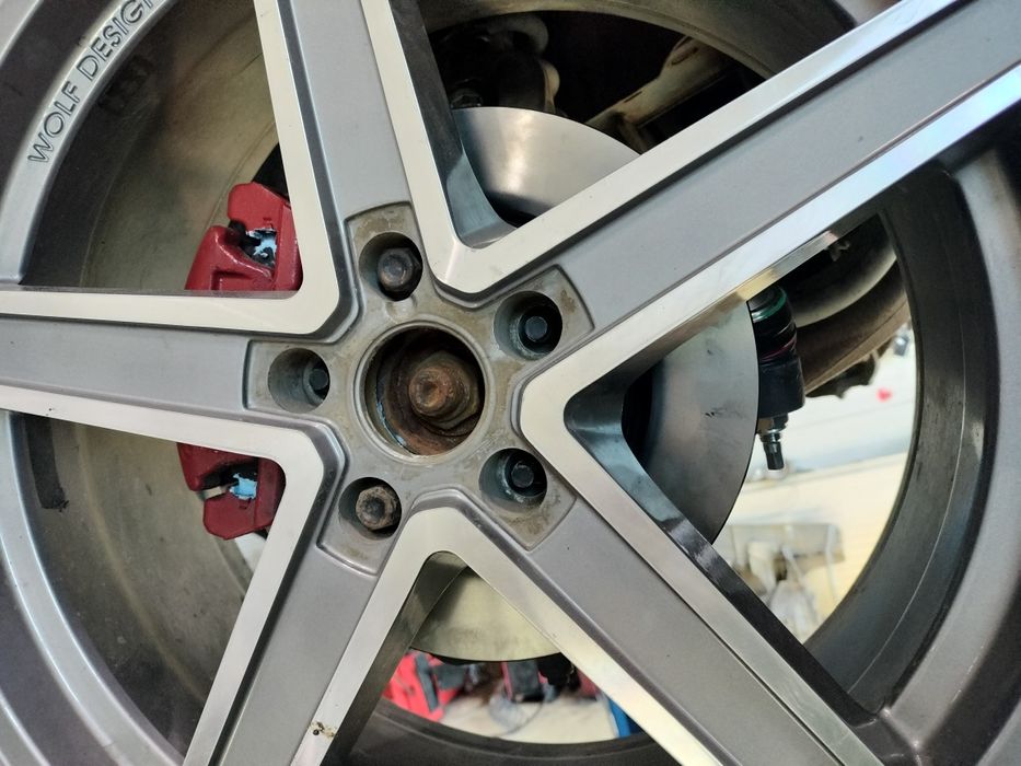 Vand/Schimb Jante R20 Wolf Design Entourage + Anvelope cont 255 50 R20