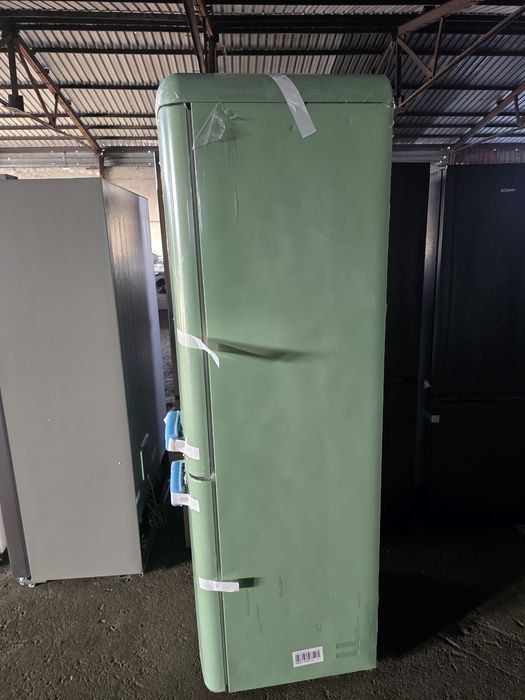 Нов винтидж хладилник с фризер Gorenje ретро дизайн 194 см 300 литра