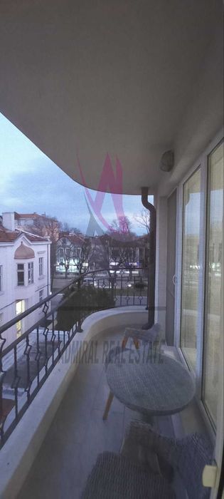 Дава се под наем Четиристаен апартамент в Варна, Център - 100 кв.м за 1500 € - Снимка #6