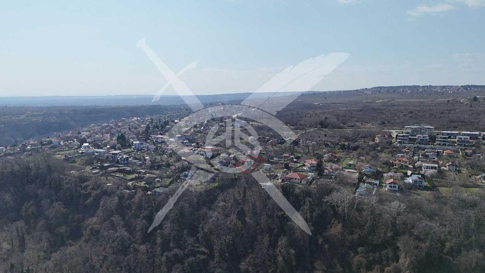 Парцел с едноетажна вила в м-т Прибой- 96064