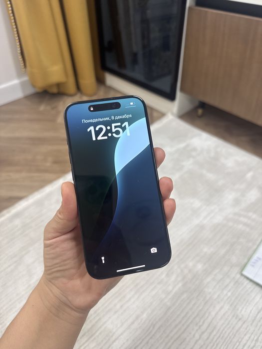 Айфон 15pro 256/83