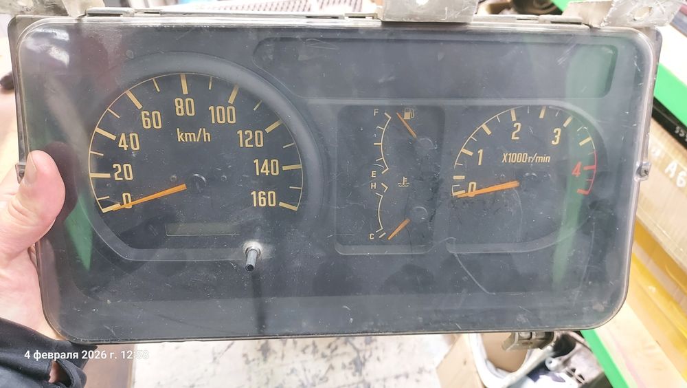 Щиток панель приборов Isuzu Elf Исузу Ельф