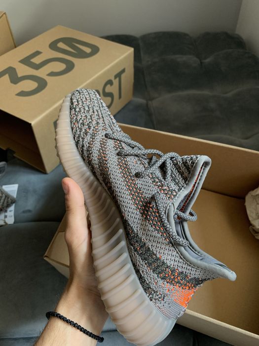 Yeezy boost 350v2 beluga reflective