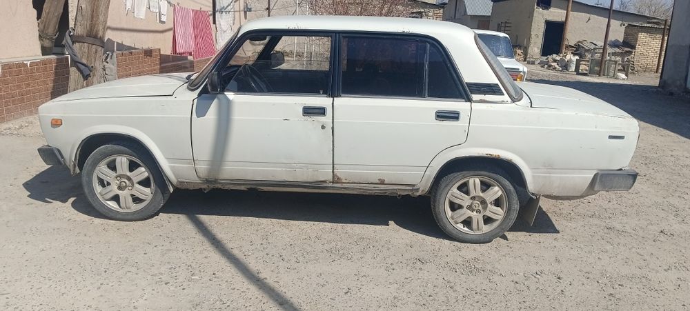 Продаётся машина