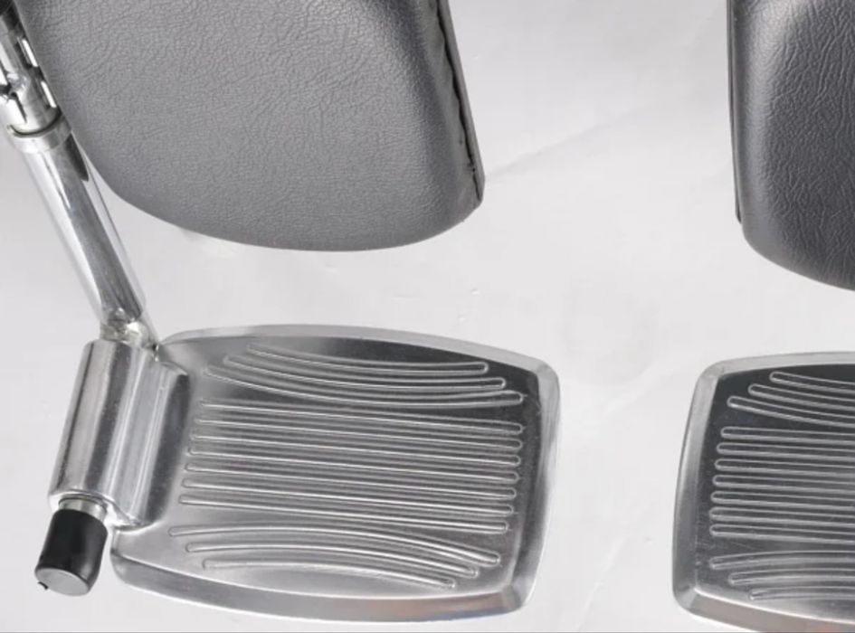 Инвалидная кресло - коляска 56 см сиденье