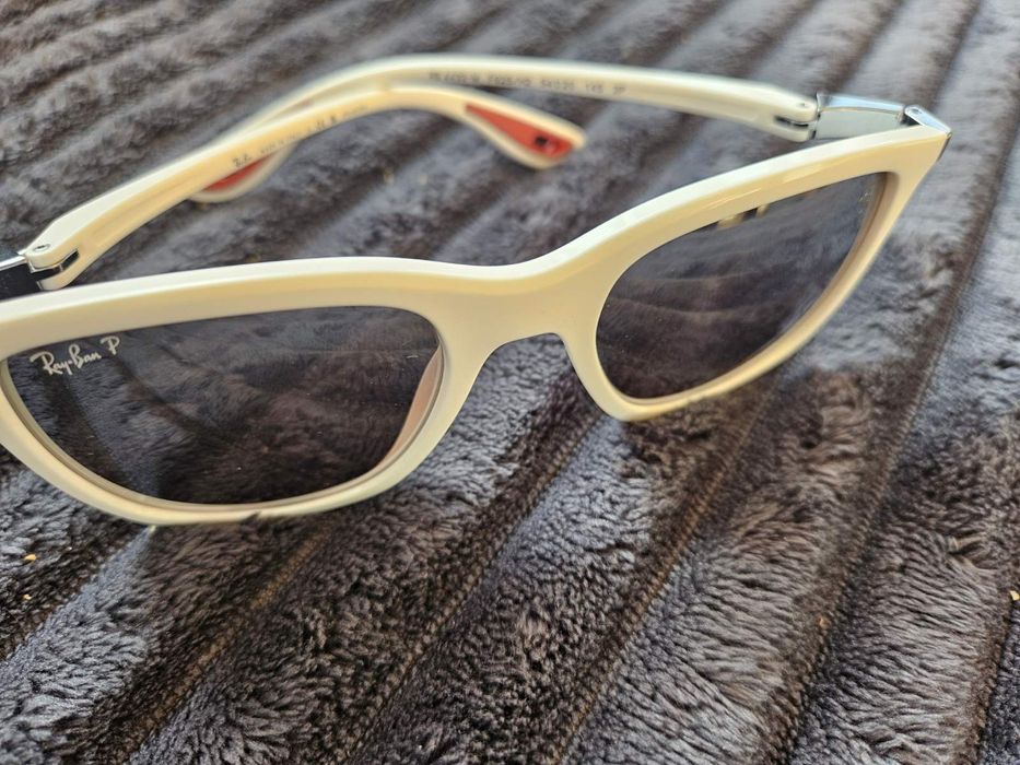 Слънчеви очила Ray-Ban & Ferrari