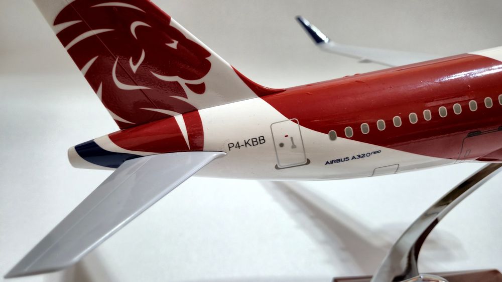 Модель самолета  FlyArystan 47 см