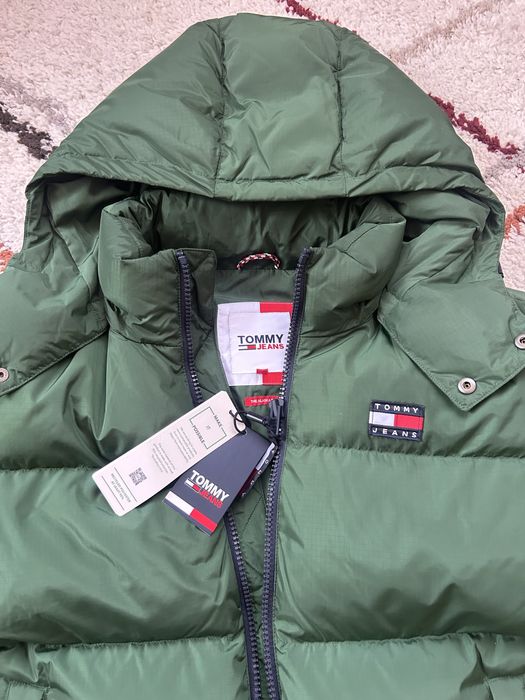Geaca Tommy, marimea M, noua