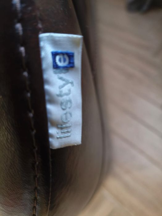 Продам диван угловой