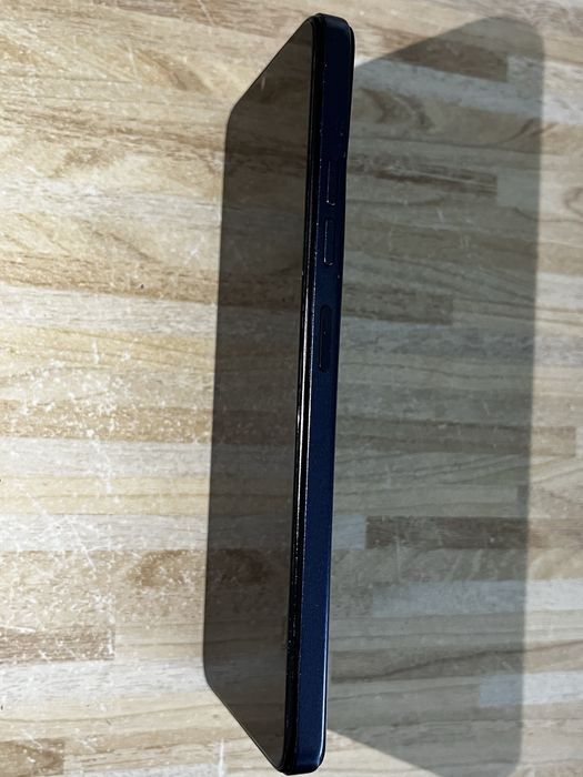 TECNO SPARK 10 128GB в хорошем состояни