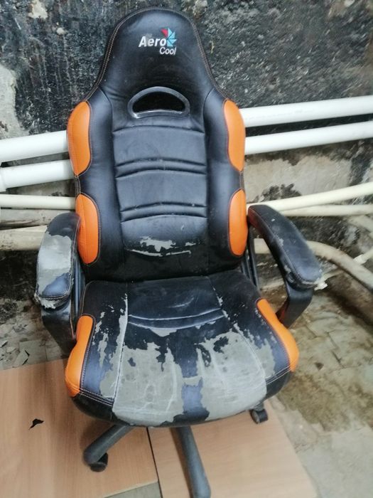 Кресло офисное  (игровое).