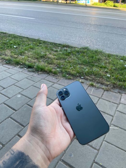 Vand iphone 12 pro cu capaciatea de 256 gb