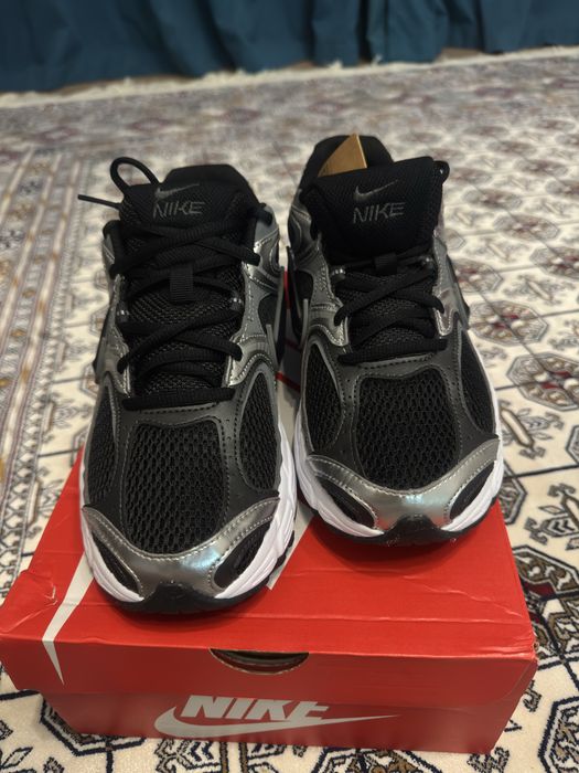 Кроссовки Nike V5