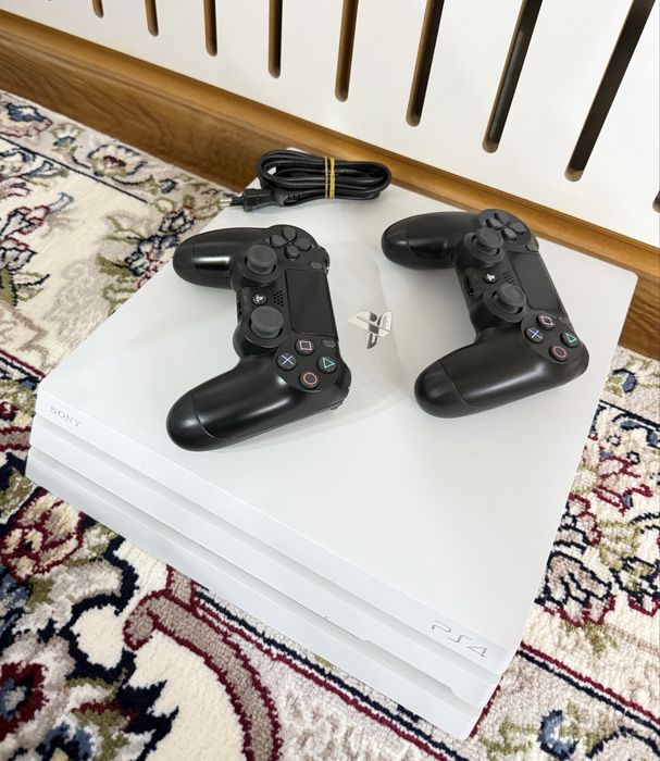 PlayStation 4 Pro 4K 1TB 3-ревизия