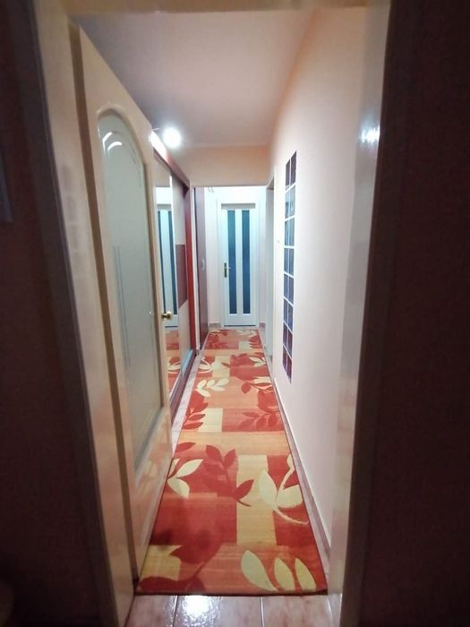 Inchirez apartament cu 3 camere