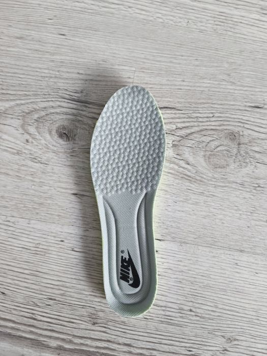 Новые кросовки Nike P-6000