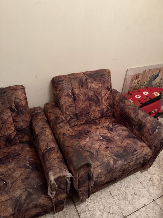 Подарявам Диван и две кресла