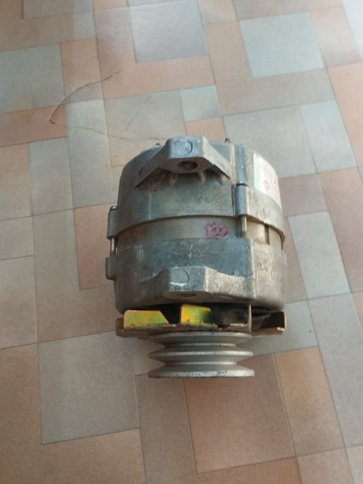 Генератор новый для автомашины Камаз.