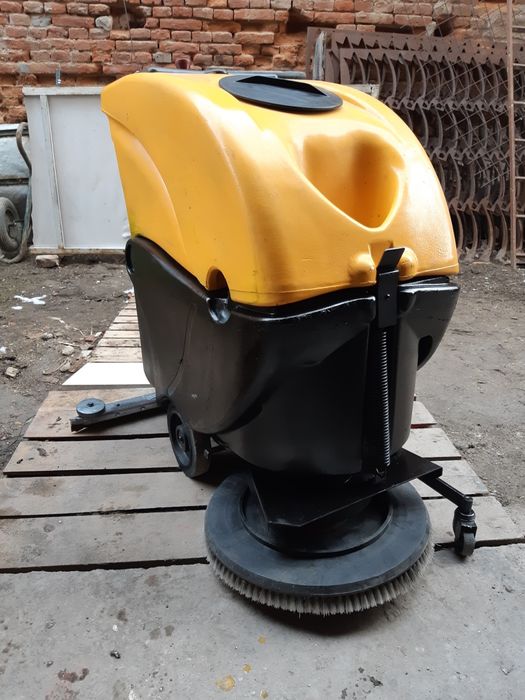 Aparat de curatat pardosele