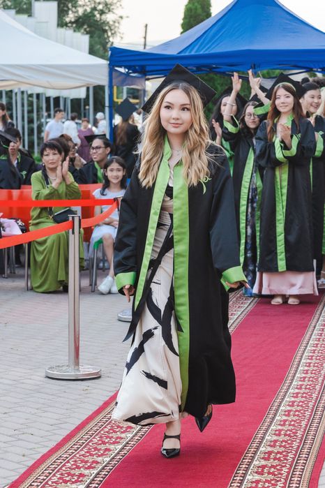 Преподаватель английского языка