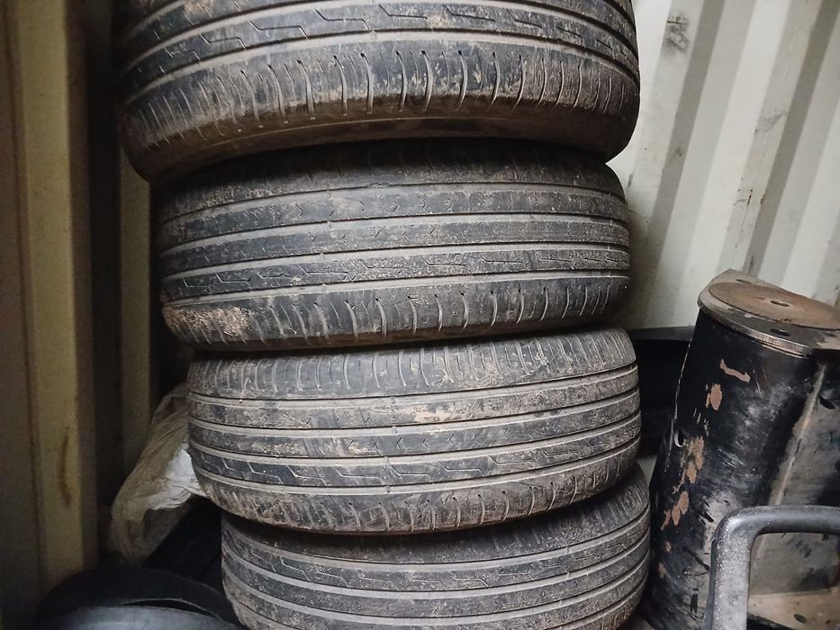 Продам шины  размер 265/56/17