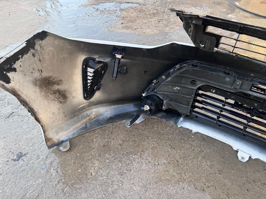 Бампер от тойота 55 срочно