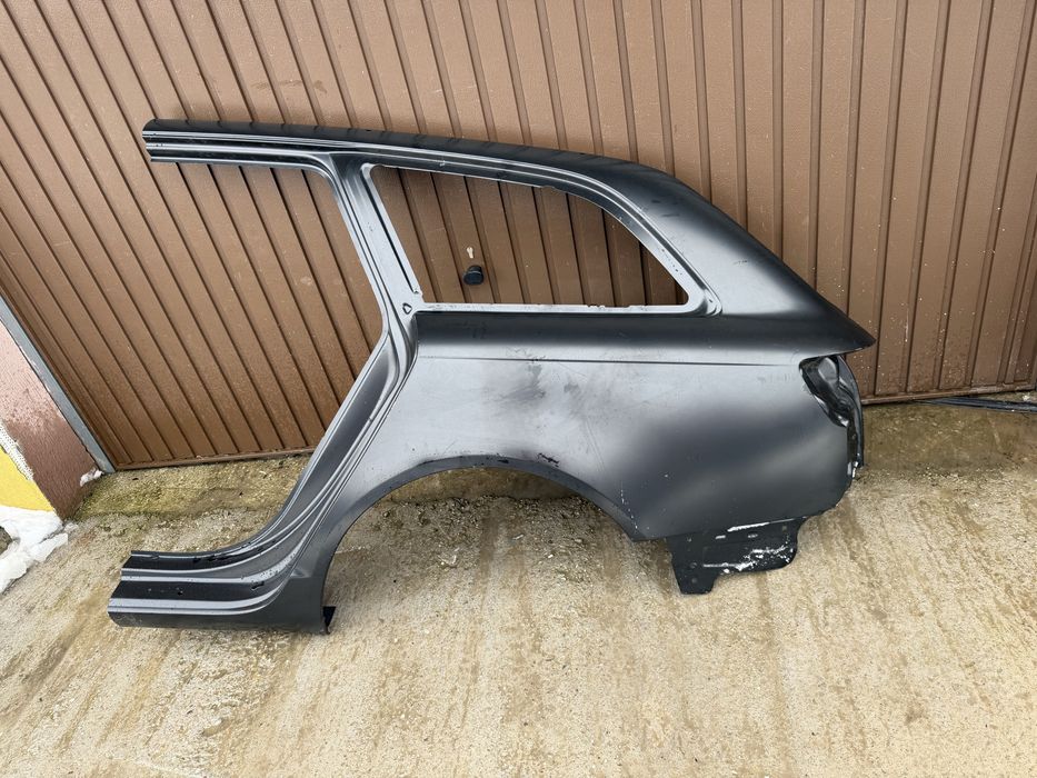 Aripa stanga spate Audi Q7